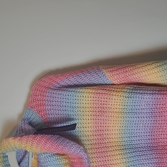 Tie Dye Cowl neck sweater - Size (6-8) - Picture 9 of 10